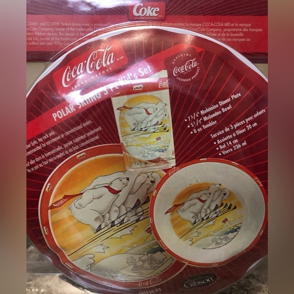 Coca-Cola Polar Skiing 3 pc Kid’s Dining Set - Picture 2 of 6